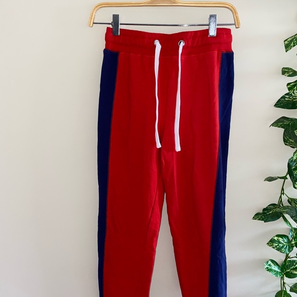 Red joggers with blue details - Picture 1 of 3